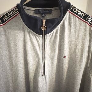 Tommy Hilfiger Men's Light Gray Quarter-Zip T-Shirt Dress with Navy Trim